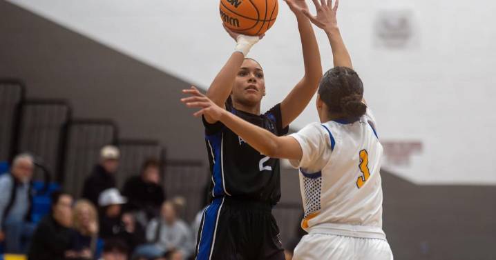 Lady Tigers hand Bulldogs first loss of the season