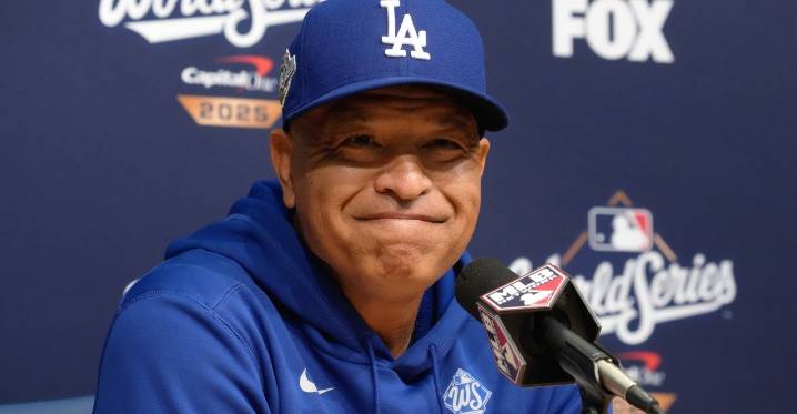 Dodgers notes: Dave Roberts, Rob Manfred, Miguel Rojas