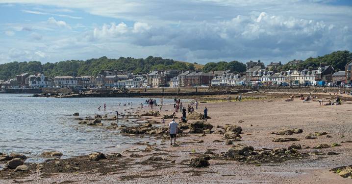 Pretty UK seaside town with smallest cathedral and perfect for biking