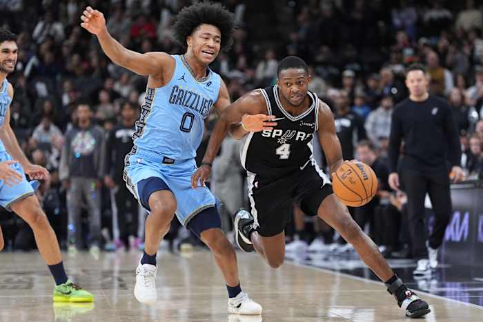 Harrison Barnes scores 31 points as the San Antonio Spurs beat the Memphis Grizzlies 126