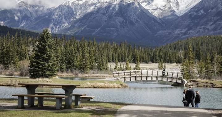 Canada Strong Pass: Parks Canada sees spike in visitors