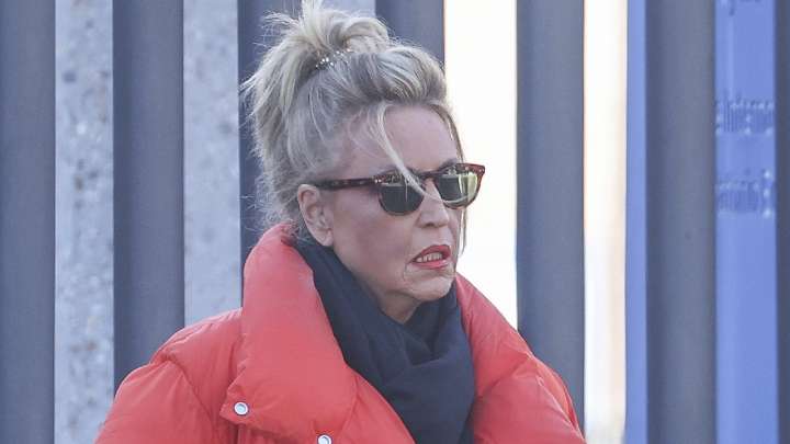 Lydia Lozano rompe a llorar en su 65 cumpleaños: "Solo pido pasar la Nochebuena en casa con Charly"