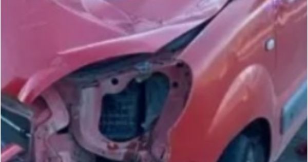 Chocó una camioneta robada y no pudo explicar de dónde la sacó