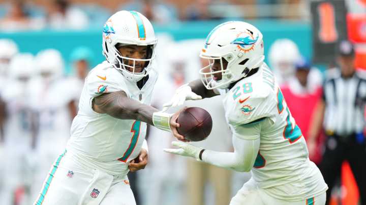 Dolphins at Jets odds, picks and predictions