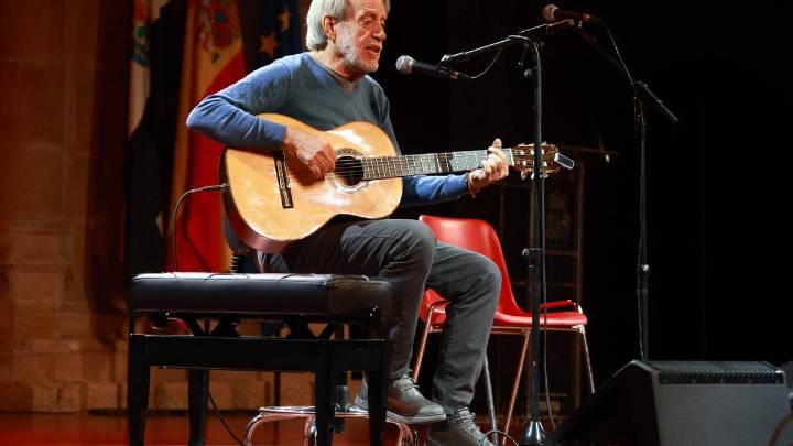 Música, poesía y Luis Pastor para celebrar 50 años en democracia
