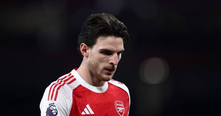 Ex-Arsenal star sold for £15m insists he would start over Declan Rice