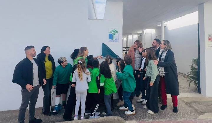 El CEIP Los Molinos iza la emblemática “Bandera Verde” junto a toda la comunidad educativa