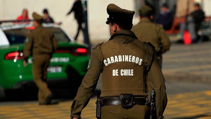 Banda delictual concreta millonario robo a perfumería en Vitacura: Perforaron muro para ingresar