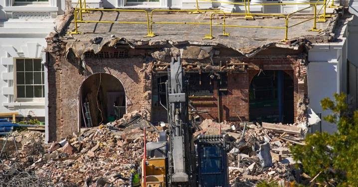 White House is expected to submit plans for new ballroom to planning commission this month