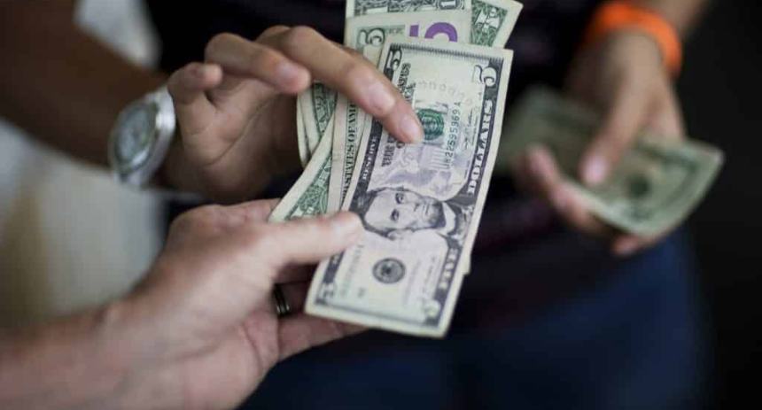 ¿USDT desplaza al dólar en efectivo en la economía venezolana? Esto dice experto