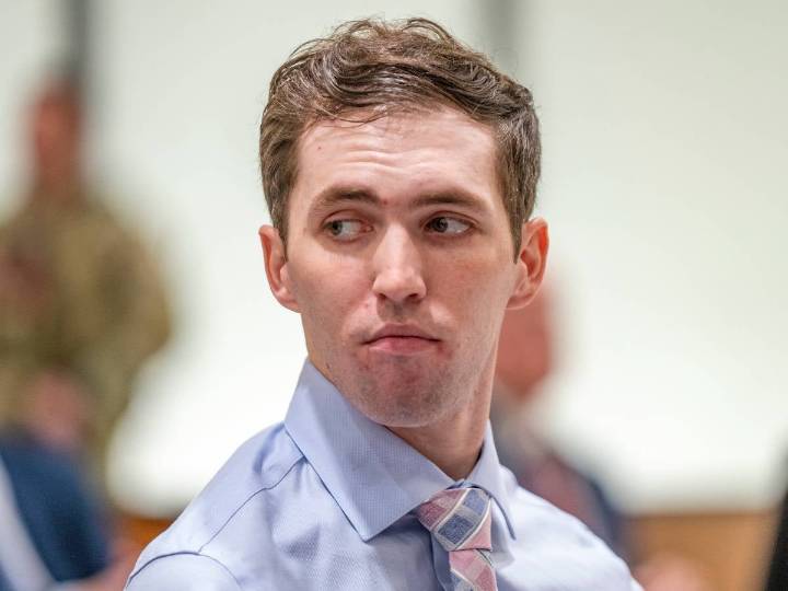 Sospechoso de asesinar a Charlie Kirk comparece ante tribunal en EU