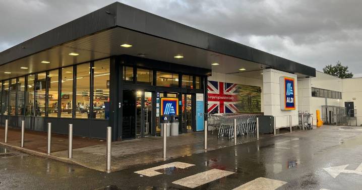 Aldi issues urgent recall of Christmas food as shoppers warned 'do not eat'