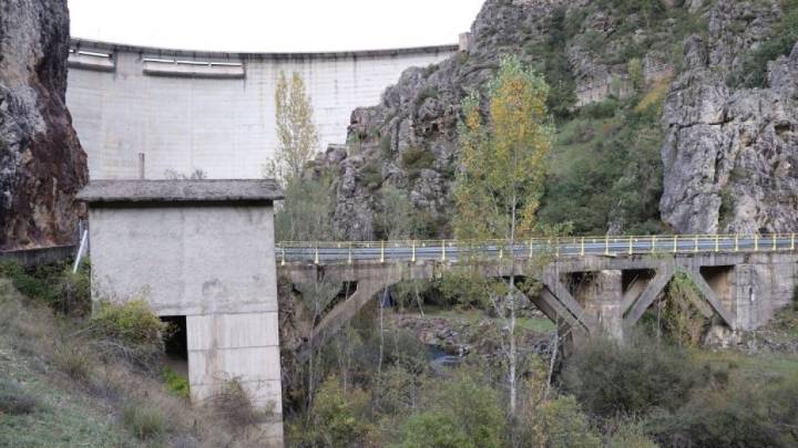 La Junta Vecinal de Remolina pide a la CHD la construcción del nuevo puente sobre el Esla licitado en 2007