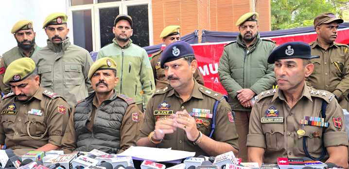 Pak-Linked Drug Racket Busted In J&K; 6 Held With 5 Kg Heroin Worth Rs 30 Crore
