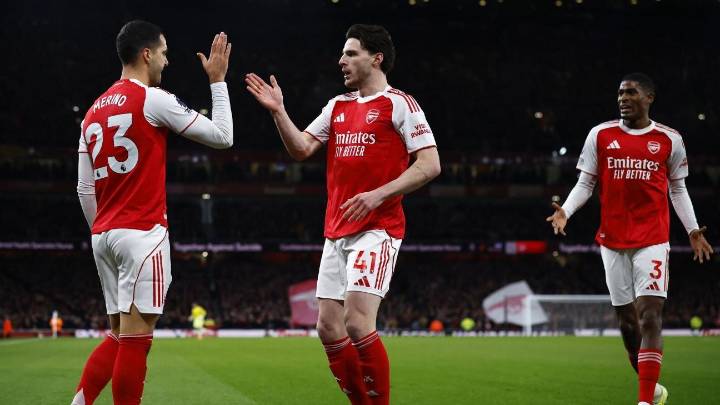 Arsenal derrotó a Brentford y se afianza en la cima de la Premier League