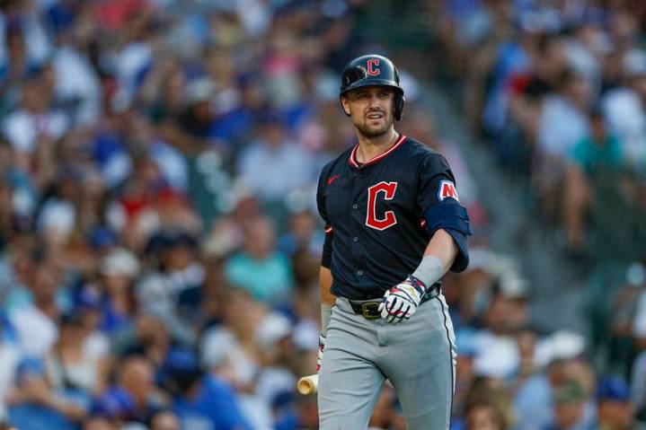 Reports: Royals land OF Lane Thomas on 1