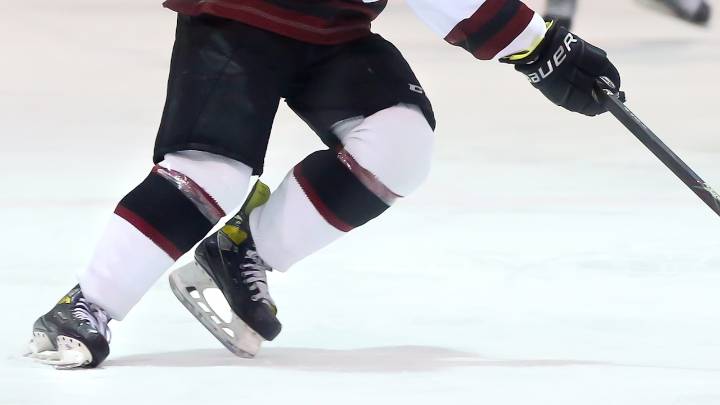 Paul VI defeats St. John Vianney in OT - Boys ice hockey recap