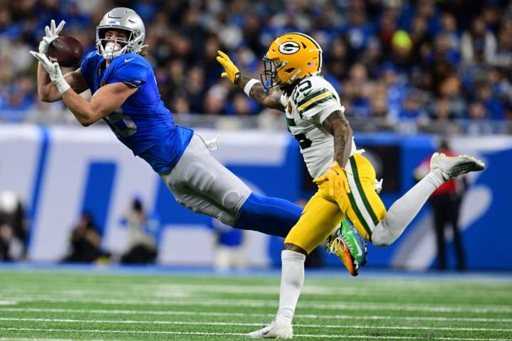 Fantasy Football Waiver Wire Primer for NFL Week 14: Injuries elevate Isaac TeSlaa for the Lions
