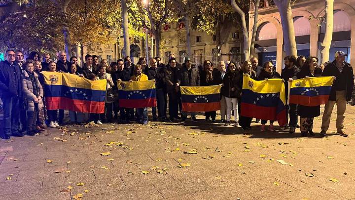 “El Nobel es de todos”: Zaragoza marcha por la libertad y los derechos humanos en Venezuela