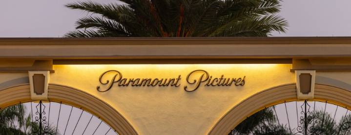 Latham, Cravath Assist Paramount’s Hostile Bid for Warner Bros.