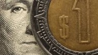 Peso estuvo a nada de romper el piso de los 18 por dólar: tipo de cambio HOY 12 de diciembre