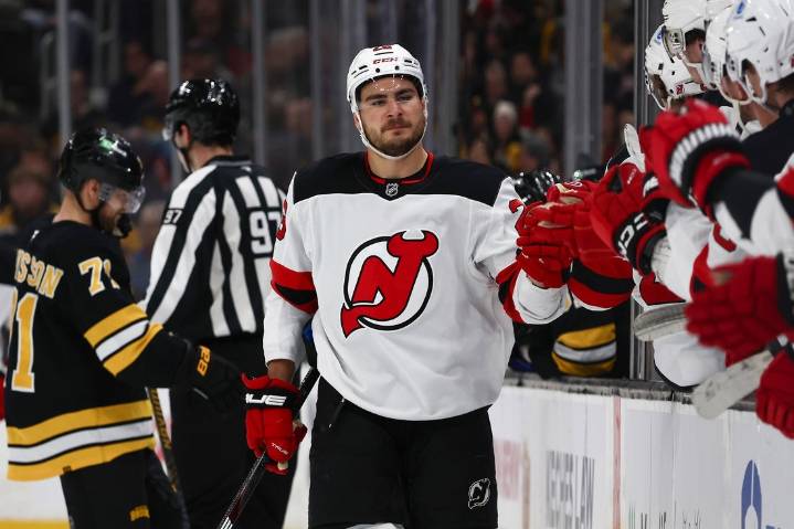 Deadspin | One team will put struggles in rear view as Senators host Devils