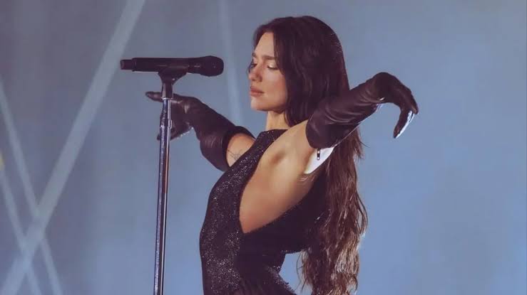 Dua Lipa consolida su reinado pop: “Don’t Start Now” rompe récords en Spotify y su visita a México confirma su impacto global