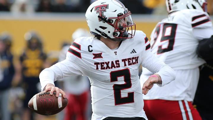 Which Texas teams are in the College Football Playoff? Who are they playing?