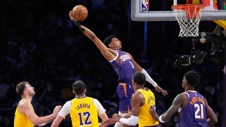 Suns snap Lakers’ winning streak with victory despite Booker’s early exit