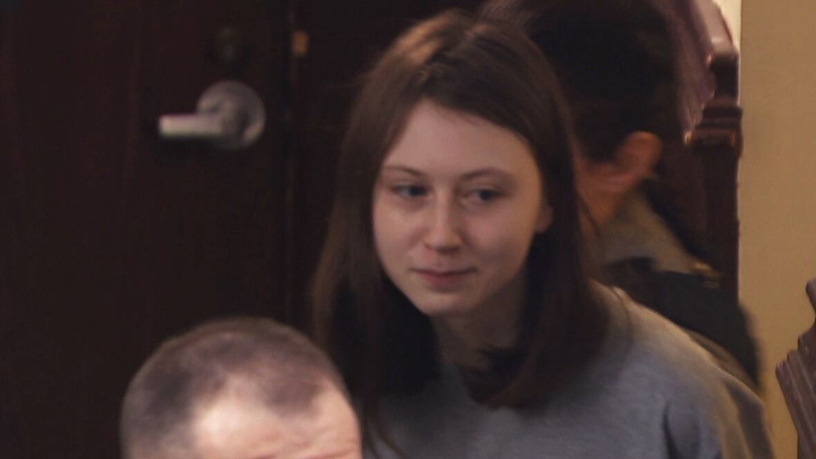 Woman charged in stabbing of 6-year-old heading to trial