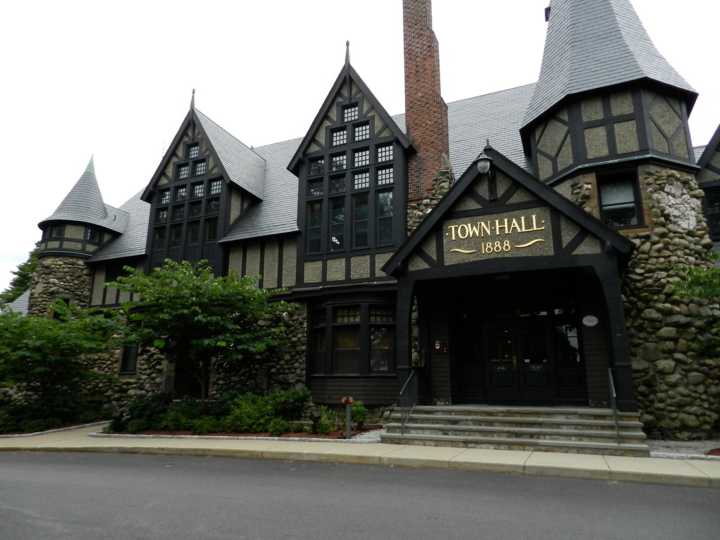 Barrington's 'Super Senior' grants offering $750 to residents who qualify