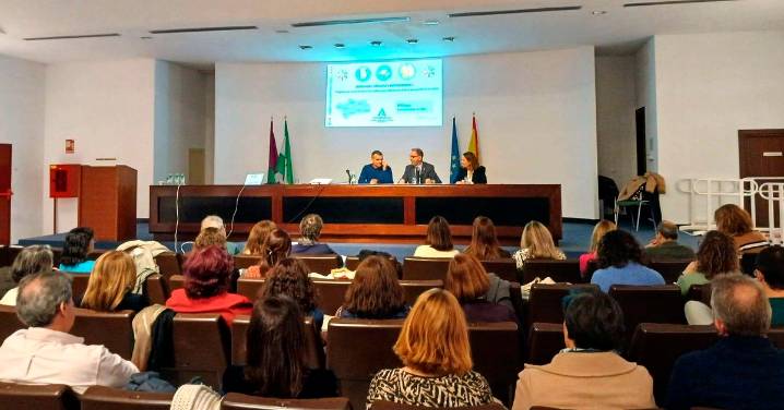 Técnicos sanitarios de Málaga se dan cita en la Jornada de Promoción de la Salud