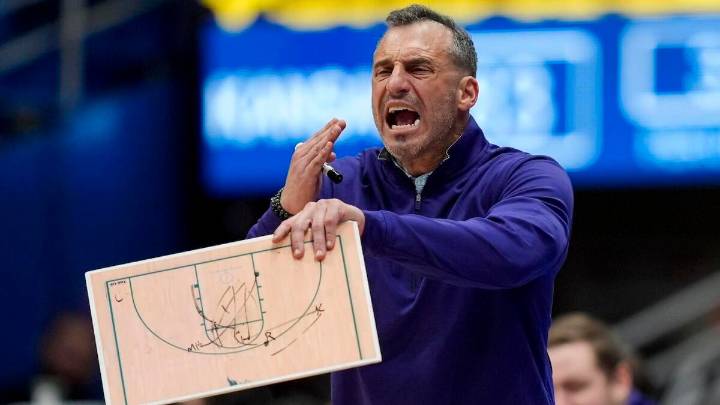 Green Bay coach Doug Gottlieb tosses chair in frustration after 'embarrassing' loss to Robert Morris