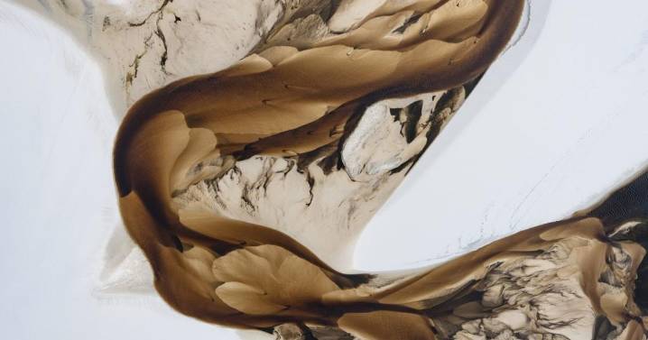 Aerial shot of Brazilian dunes wins international photo contest