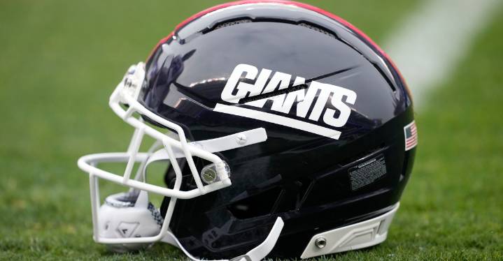 Giants news, 12/5: Joe Schoen era, Bobby Okereke honored, coaching search