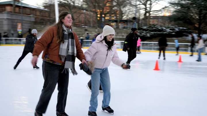 Try these 7 holiday day trips around Rhode Island this year