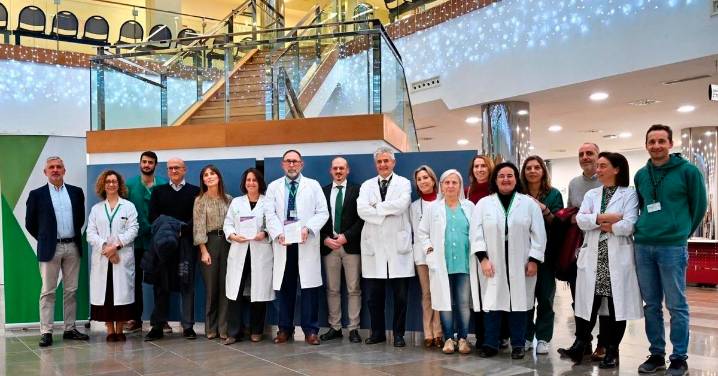 El Hospital Clínico de Málaga, certificado por su compromiso para la eliminación de la Hepatitis C