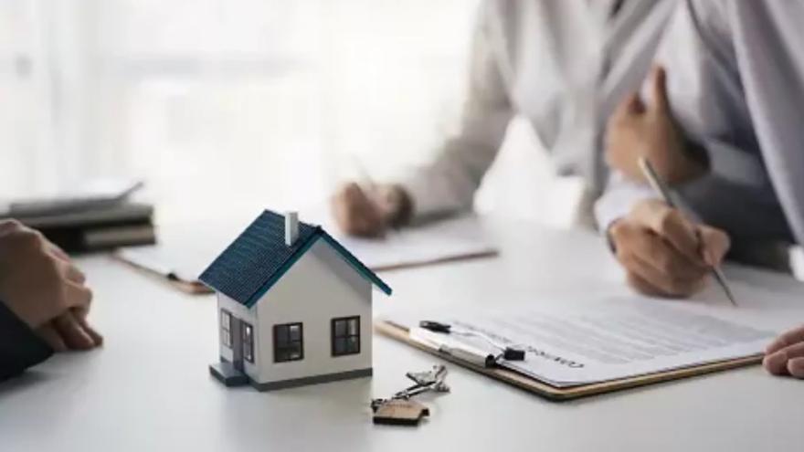 Un asesor inmobiliario advierte: pagar la hipoteca no te convierte en dueño total de tu casa si no haces estos dos trámites