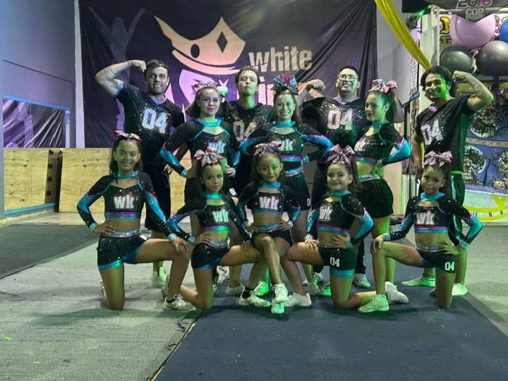 WHITE KINGS de Zamora brillan en competencia nacional en Guadalajara