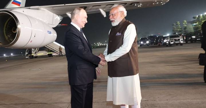 'India should have same privilege as US to buy Russian fuel'