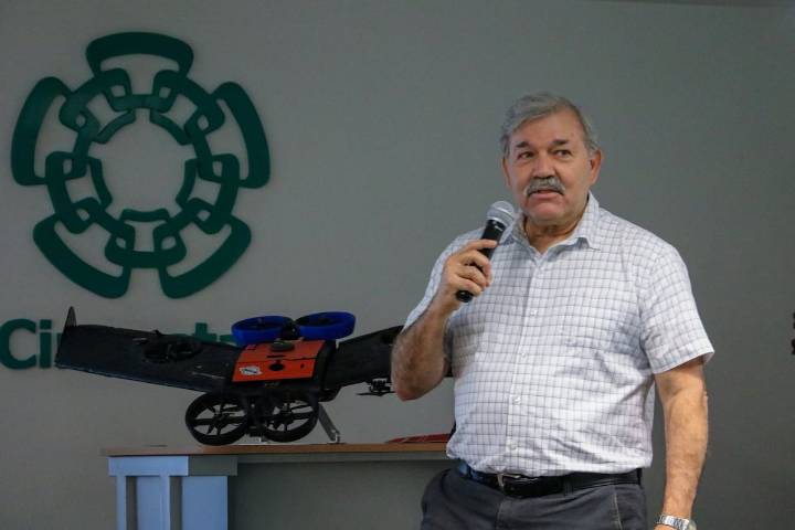 Cinvestav muestra su innovación  en vehículos autónomos