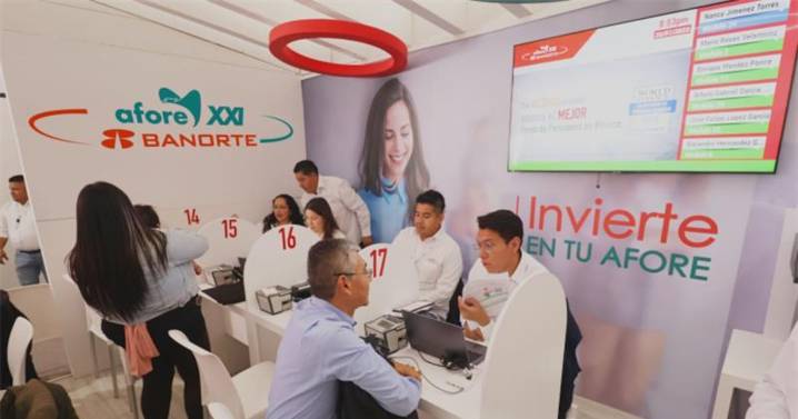 Mantiene XXI Banorte calificación perfecta en atención a usuarios