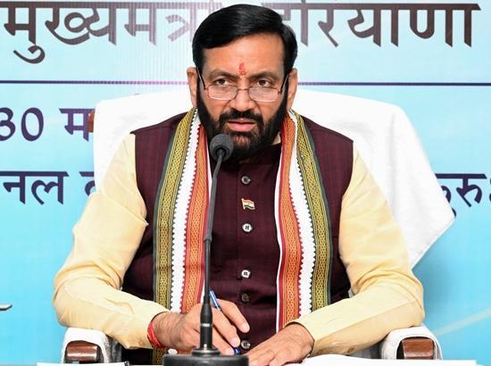 Haryana CM orders rooftop solar system in all Govt buildings to boost clean energy push