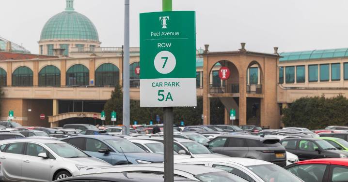 Trafford Centre issues parking update amid major rule change now in force