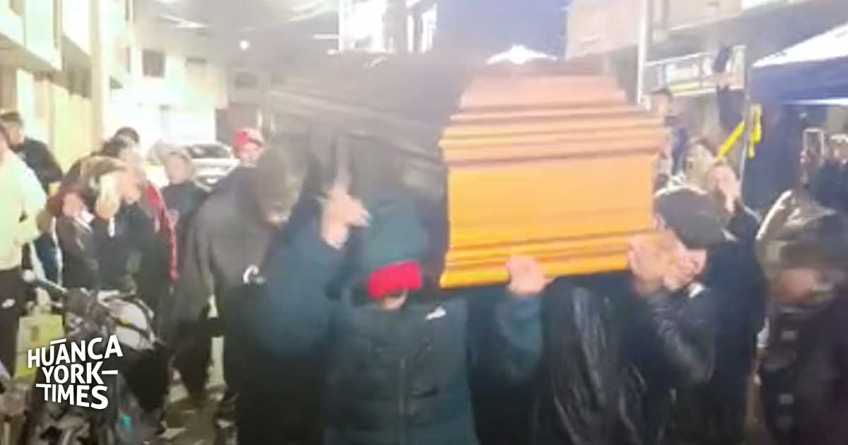 Junín: Con disparos al aire, amigos despiden a Jhonn Choque, obrero con antecedentes vinculados a homicidio