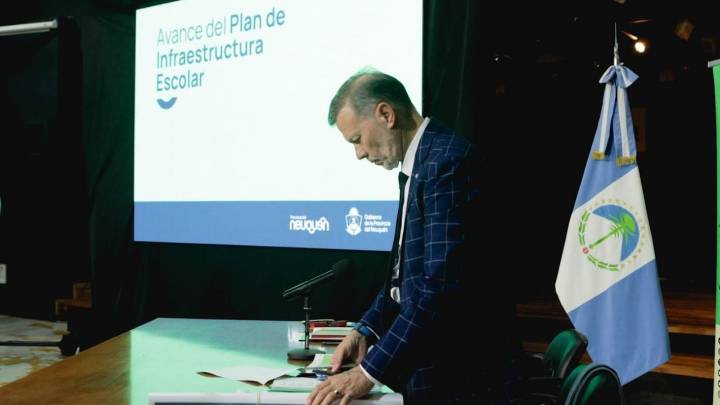 Rolando Figueroa modificó su gabinete y realizará movimiento de funcionarios