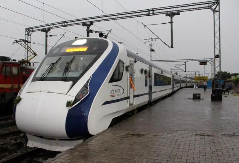 Menu Makeover: Railways To Serve Regional Cuisine To Vande Bharat Passengers