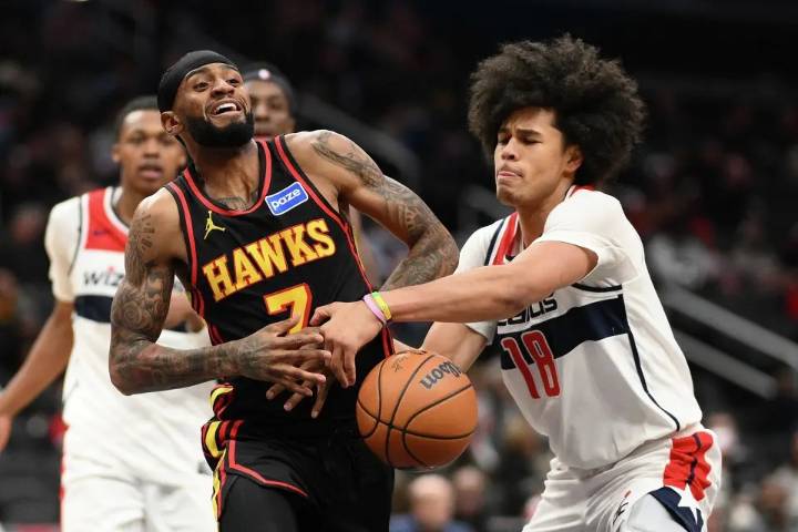 Jalen Johnson guía a la victoria a Hawks