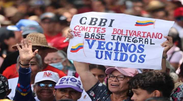 Maduro juramentó Comandos de Comunidades Bolivarianos Integrales