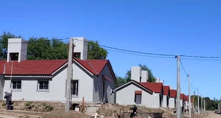 Estalló la polémica: concejales, funcionarios y familiares del poder político aparecen inscriptos en el plan “Tenemos Futuro”